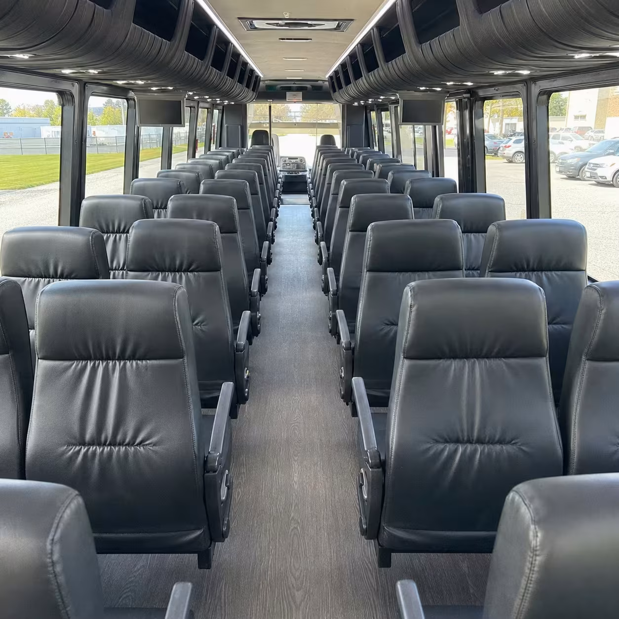 rochester hills 25 passenger minibus rental