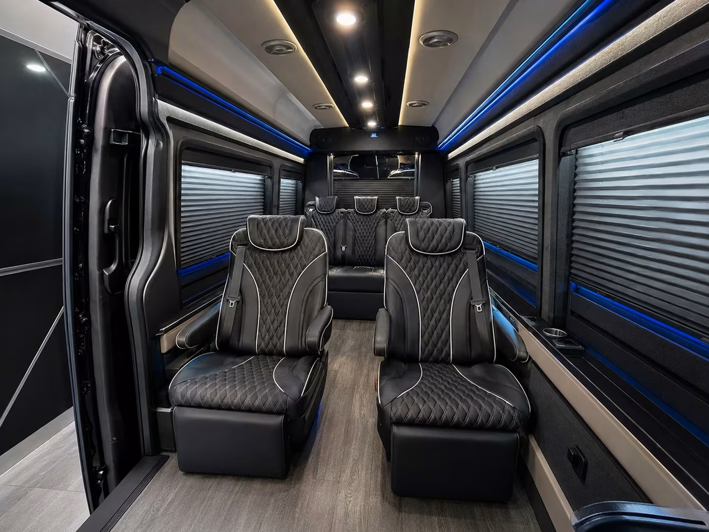 rochester hills airport transportation for detroit events