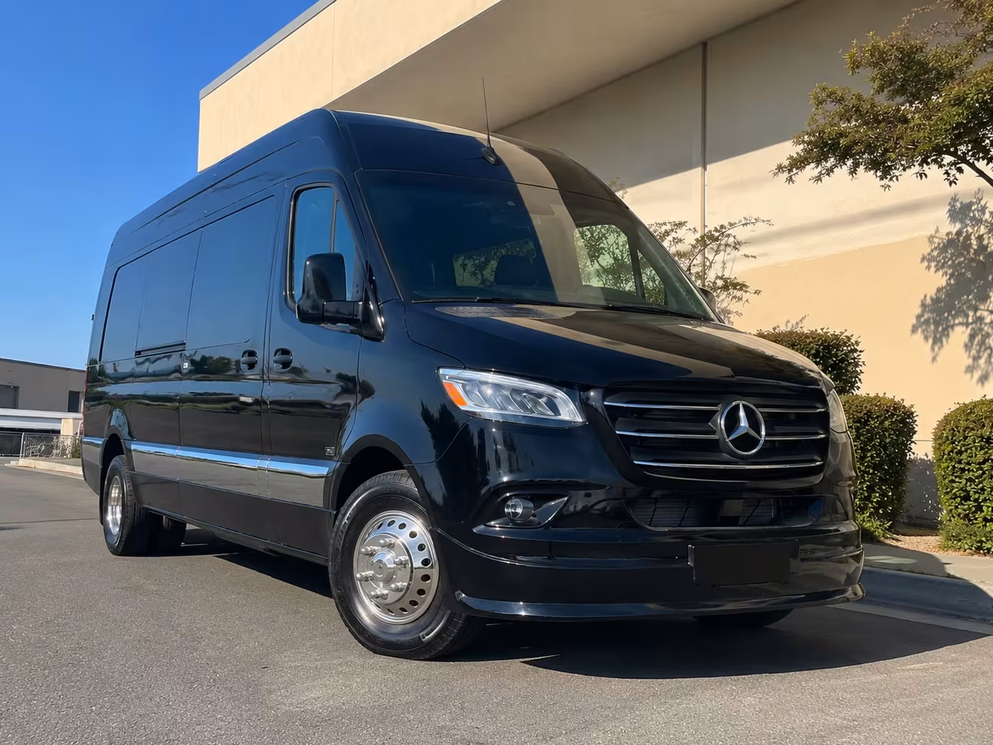 rochester hills airport transportation