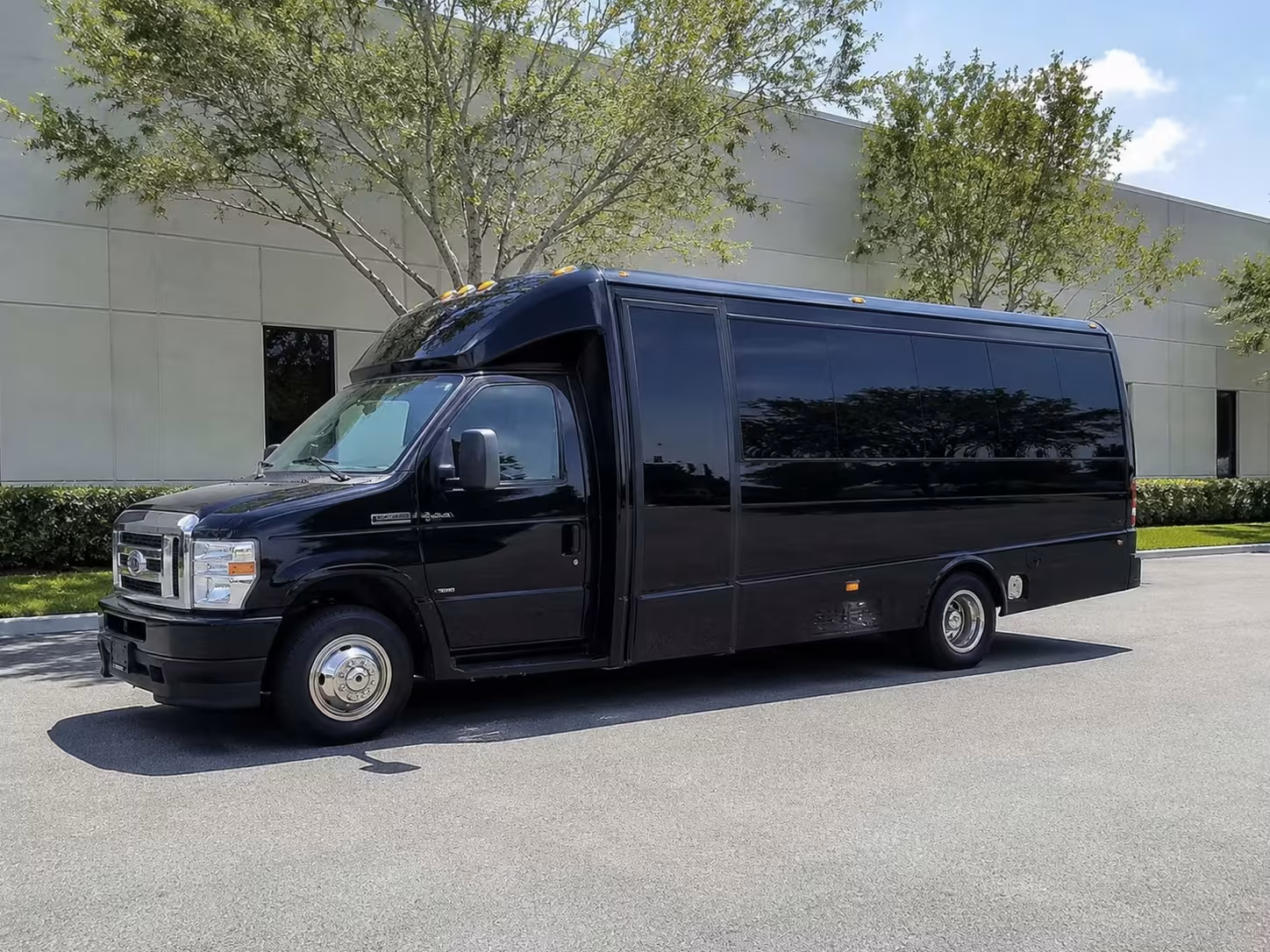 wedding shuttle services bus rentals in rochester hills